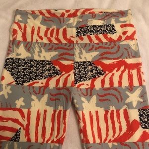 NWOT Tall & Curvy Lularoe leggings